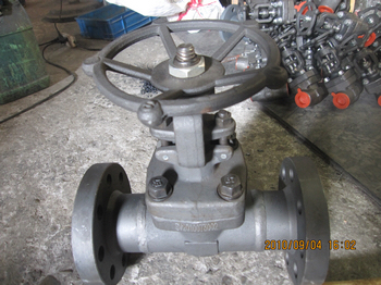 API 602 A105N 600#RF 1 Forged gate valve